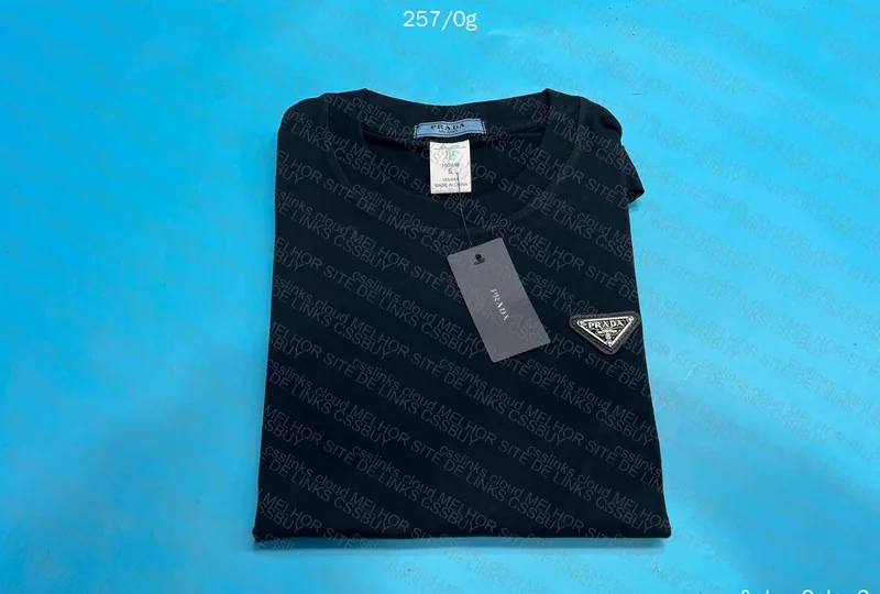 Basic Prada T-Shirt 3