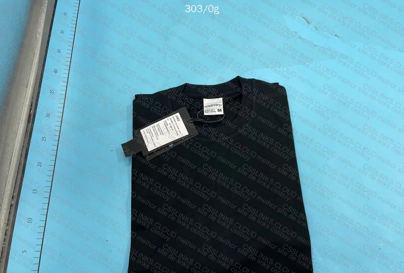 T-shirt That Was Supposed to Be Custom (Help Me)