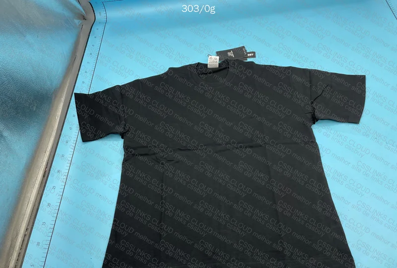 T-shirt That Was Supposed to Be Custom (Help Me) 2