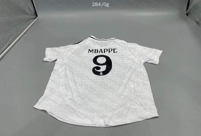 Real Madrid T-Shirt 6