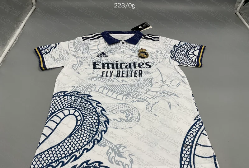 Real Madrid T-Shirt 8