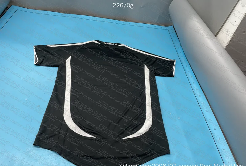 Real Madrid T-Shirt 2