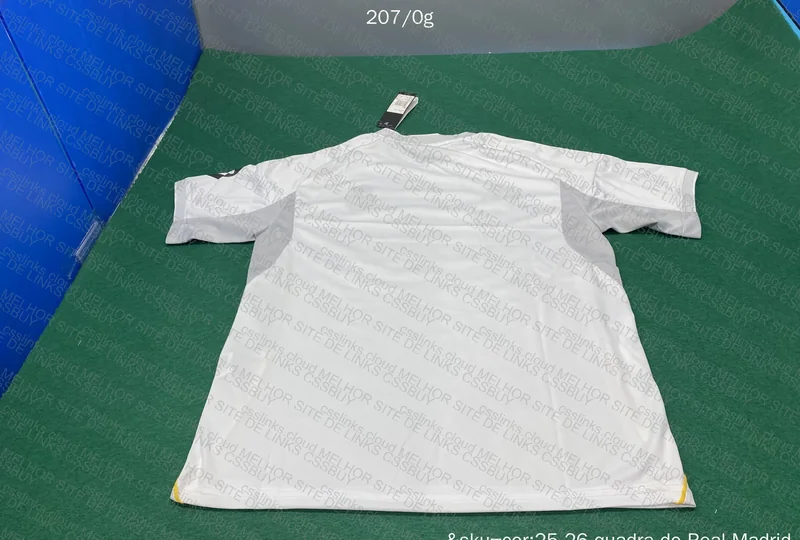 Real Madrid T-Shirt 4