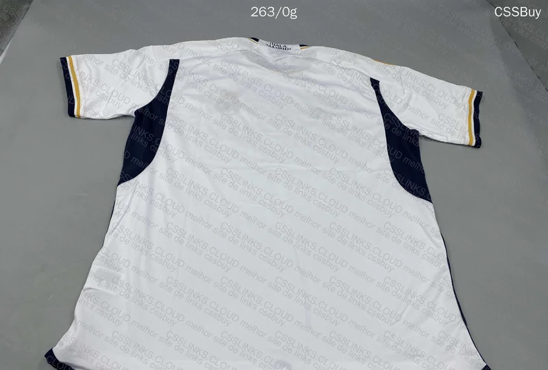 Real Madrid 23/24 Jersey 6