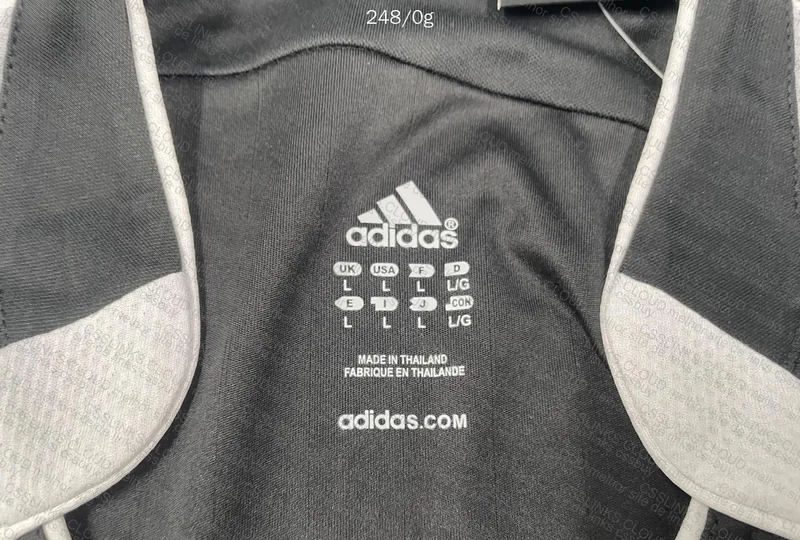 Real Madrid Retro 2006 Jersey 5