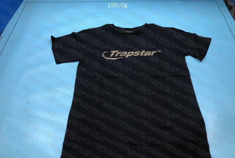 Trapstar T-Shirt + Shorts