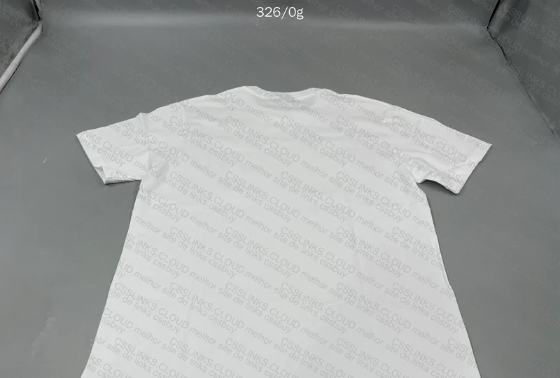 Stüssy Dinosaur Print T-Shirt 6