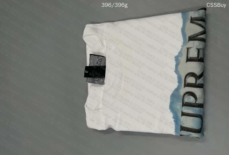 Supreme T-Shirt