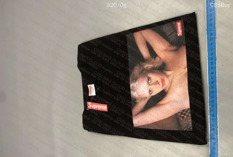 Supreme T-Shirt