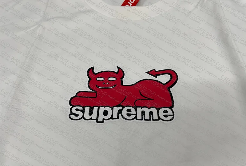Supreme T-Shirt 2