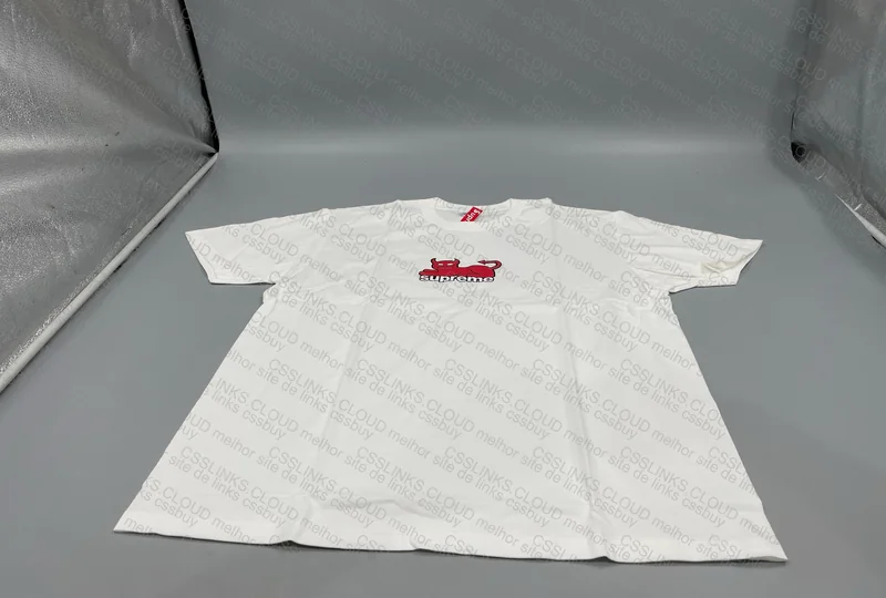 Supreme T-Shirt 4