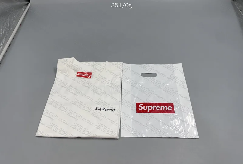 Supreme T-Shirt