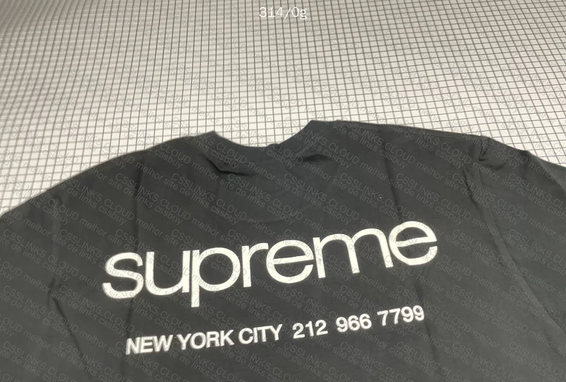 Supreme T-Shirt