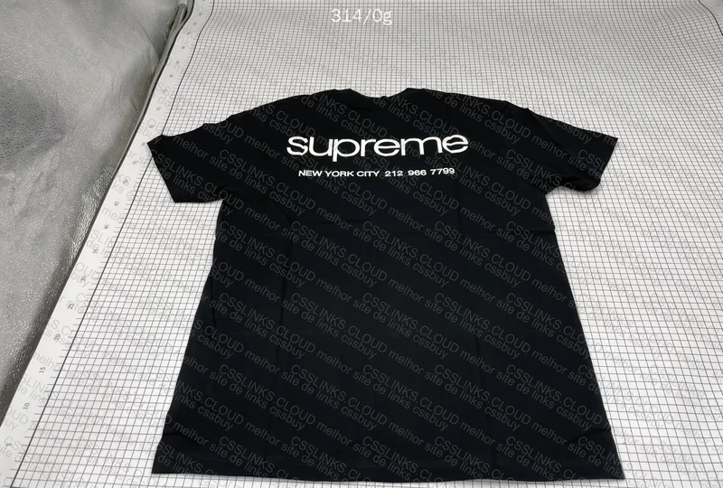 Supreme T-Shirt 2