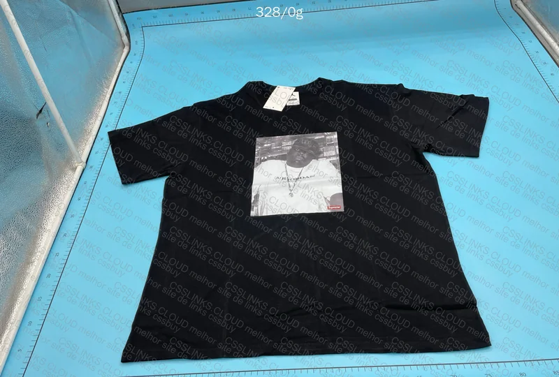 Supreme T-Shirt