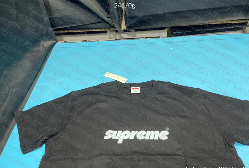 Supreme T-Shirt 2
