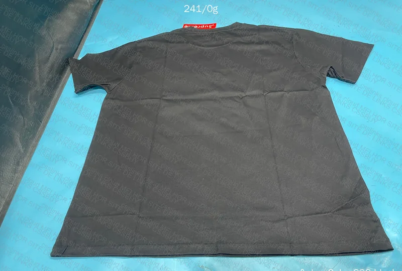 Supreme T-Shirt 3