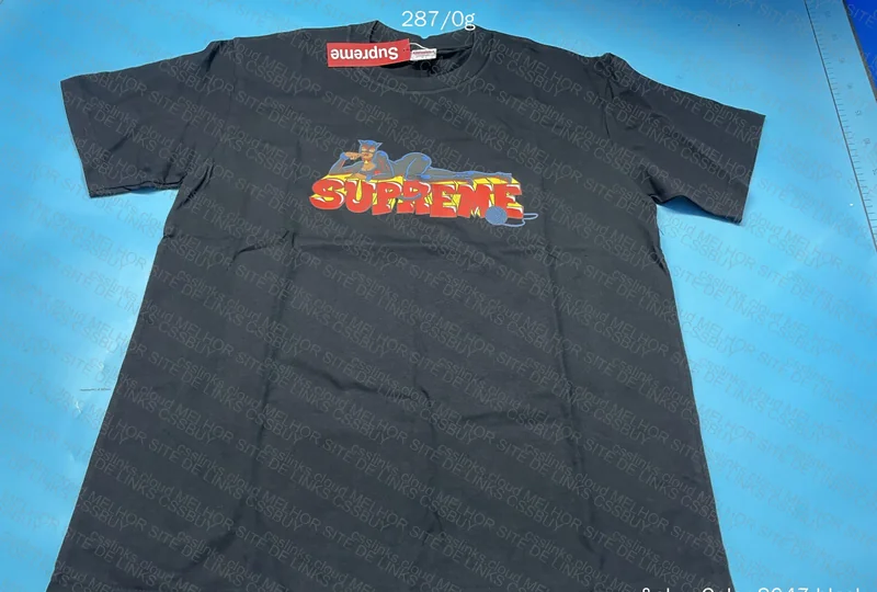 Supreme T-Shirt 2