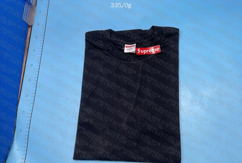 Supreme T-Shirt