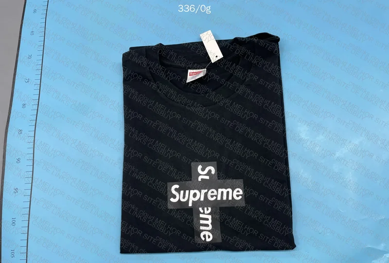 Supreme T-Shirt