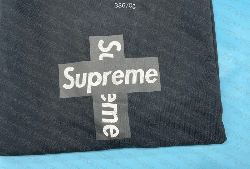 Supreme T-Shirt 2