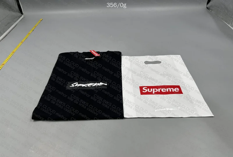 Supreme x Futura Box Logo T-Shirt with Measurements (GL?)
