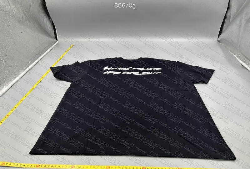 Supreme x Futura Box Logo T-Shirt with Measurements (GL?) 4