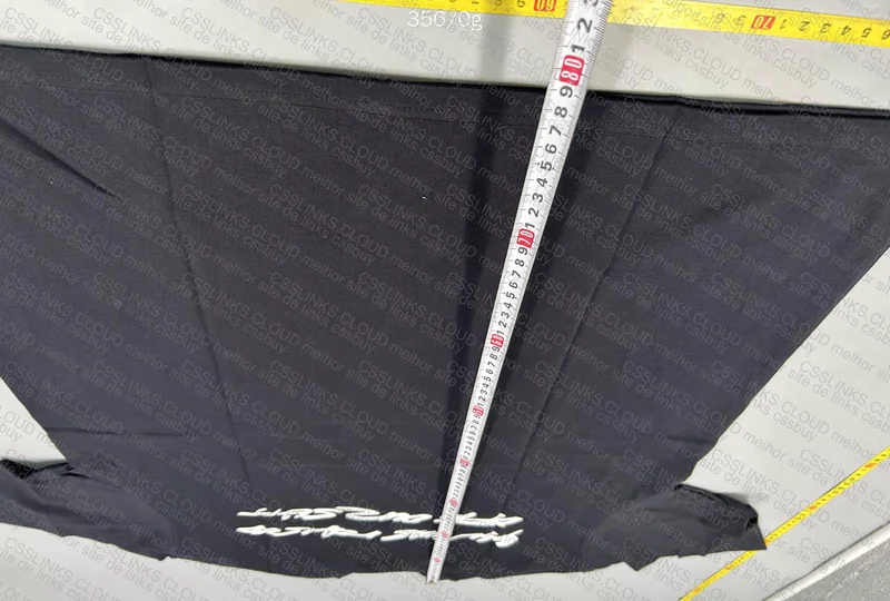 Supreme x Futura Box Logo T-Shirt with Measurements (GL?) 6