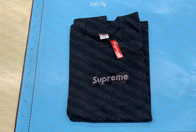 Supreme x Swarovski T-Shirt 💎