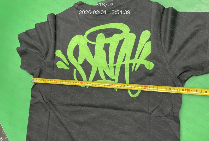 Camiseta syna