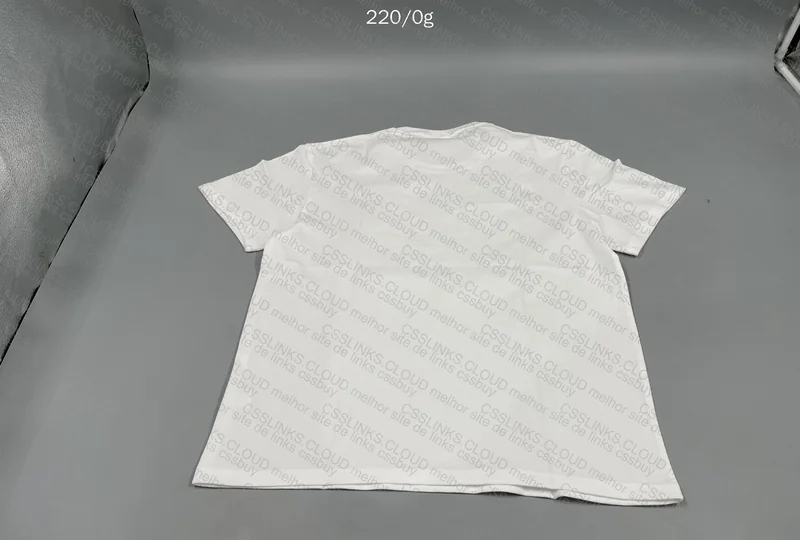 The North Face T-Shirt - Good? 4