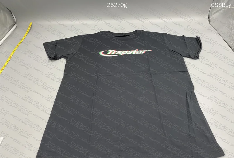 Trapstar T-shirt - Blind Box