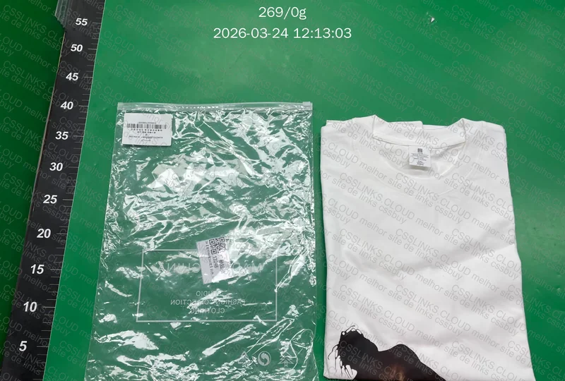 camiseta travis 2