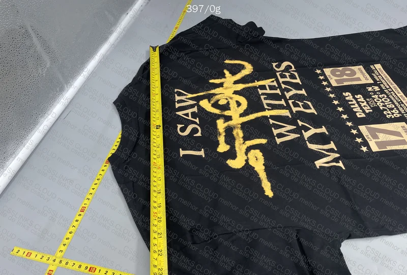 Travis Utopia Tour Dallas T-Shirt (with measurements)