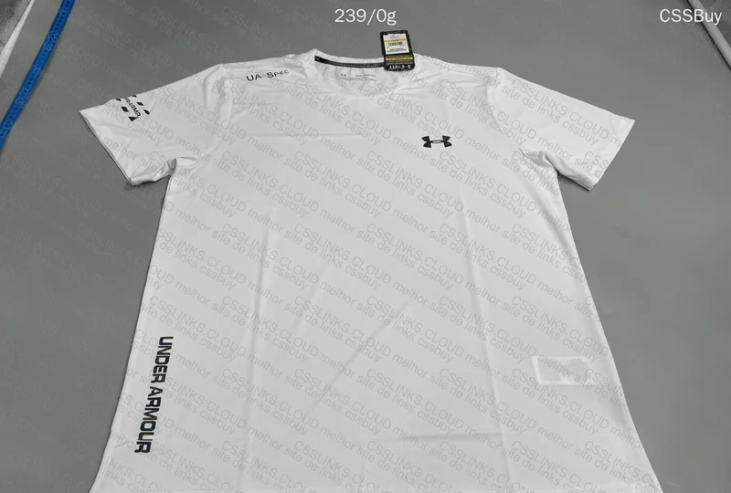 Under Armour T-Shirt