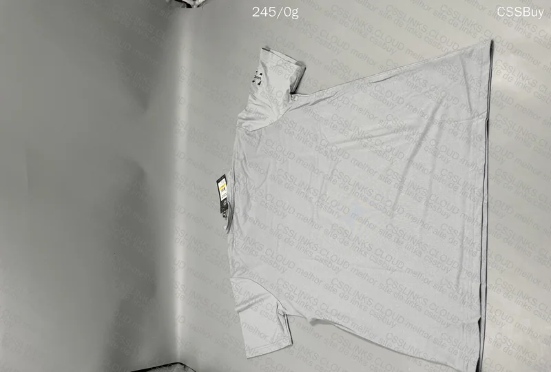 Under Armour T-Shirt 3