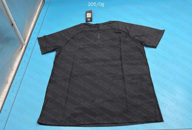 Under Armour T-Shirt 6