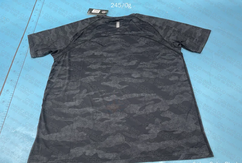Under Armour T-Shirt 3