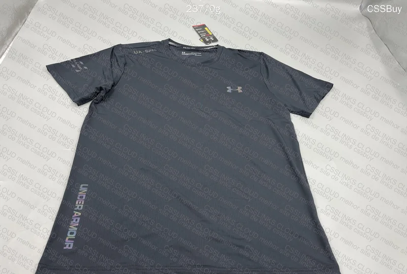 Under Armour T-Shirt 2