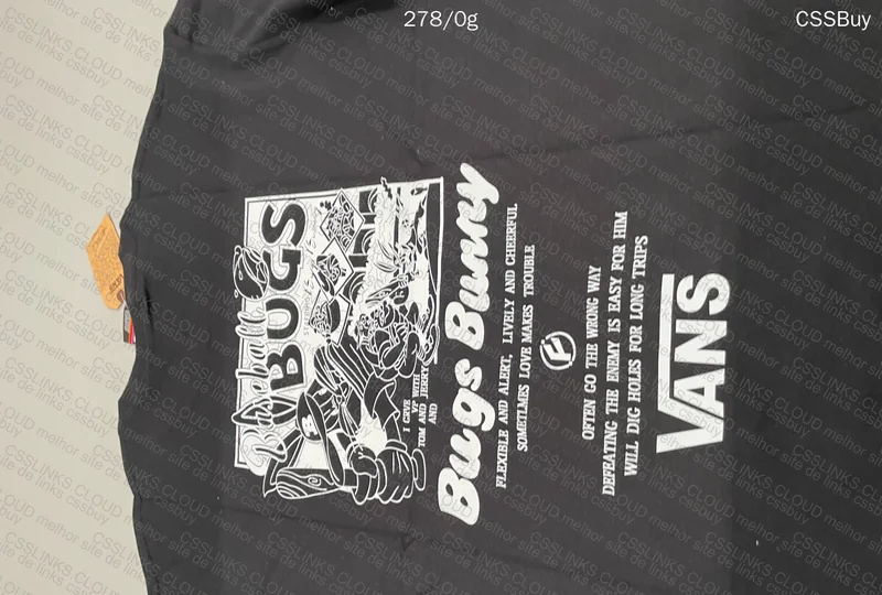 Vans "Bugs Bunny" T-Shirt 4