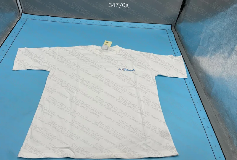 Vetements T-Shirt 2