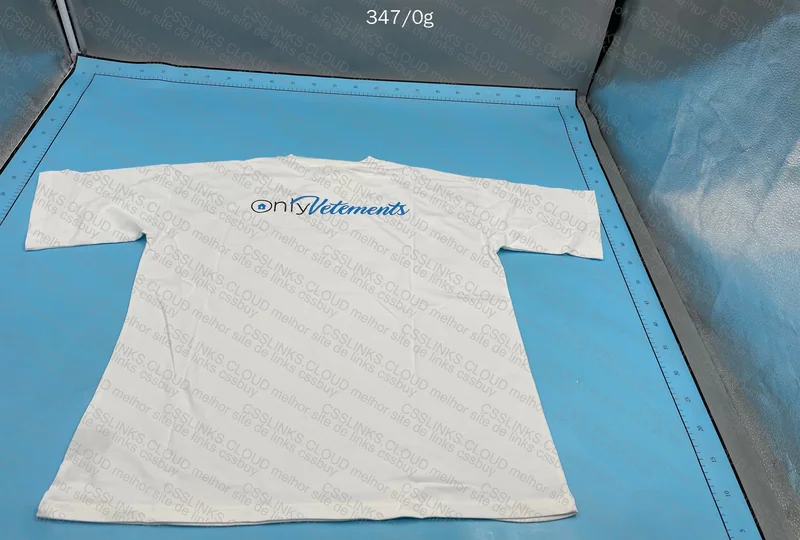 Vetements T-Shirt 7