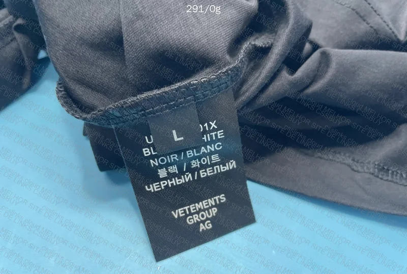 Vetements T-Shirt 3