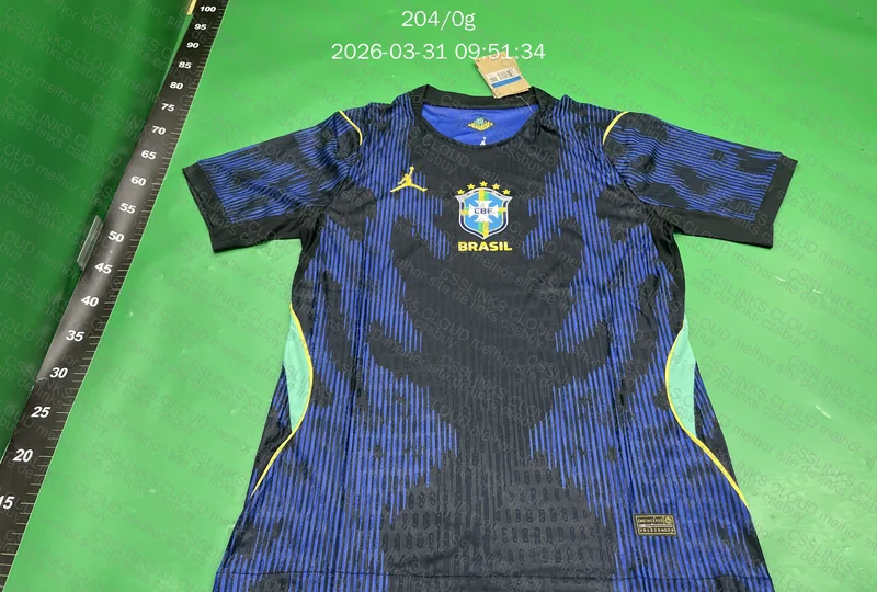 Camiseta visitante Brasil 3