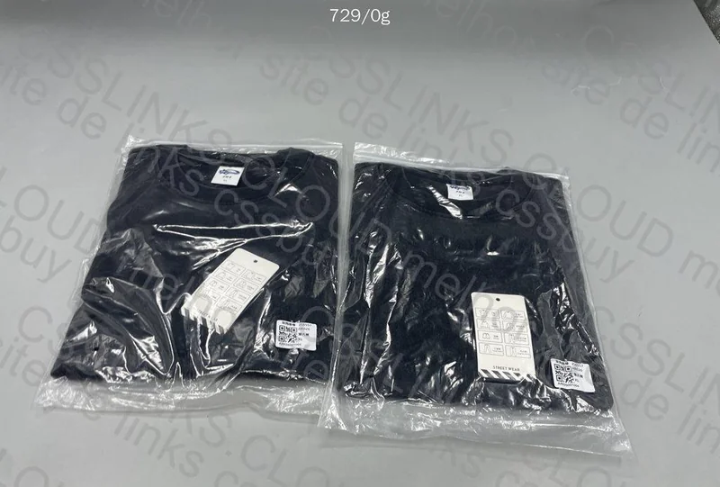 Artiemaster - Retro Black (Faded) T-Shirts 4
