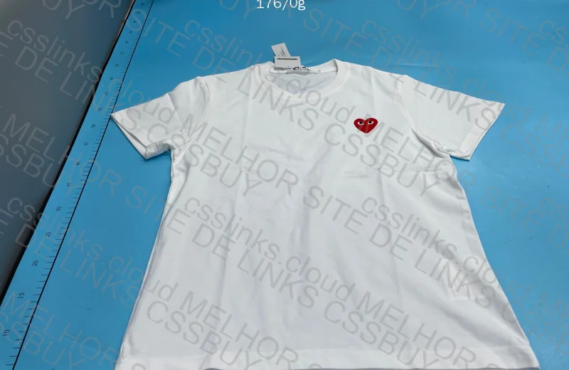 CDG T-Shirts 4