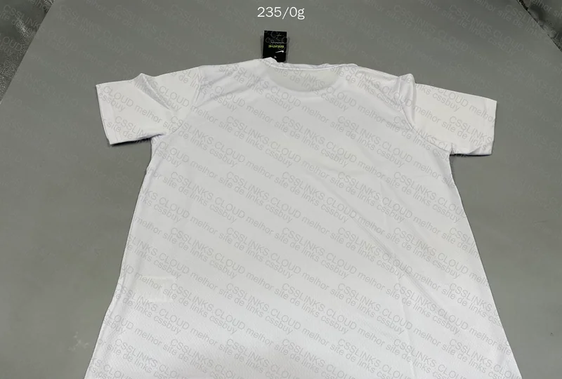 Nike Dri-Fit T-Shirt + Measurements 4