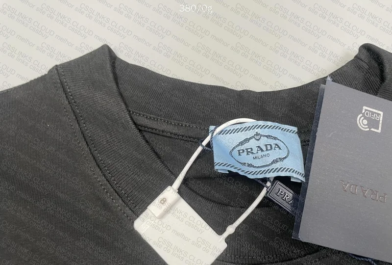 caniseta prada 5