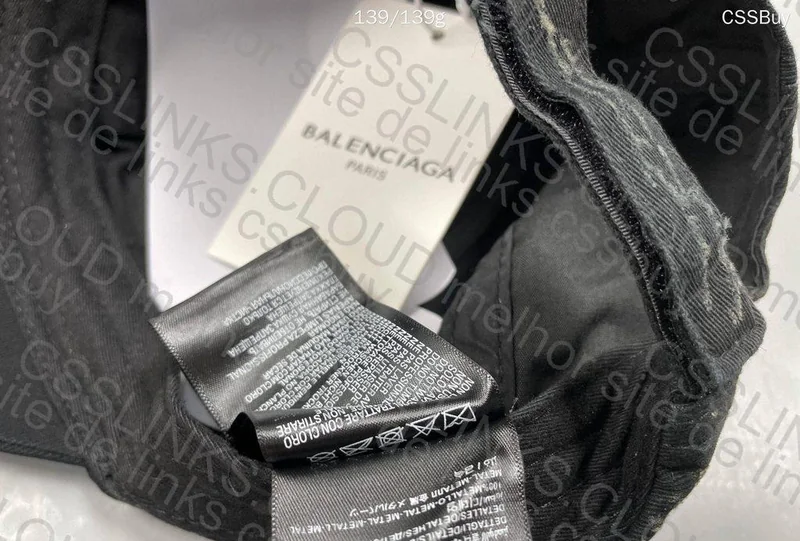 CAP BALENCIAGA I <3