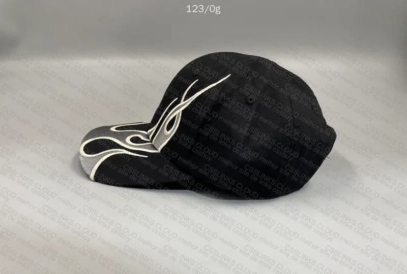Cap Gap Yeezy